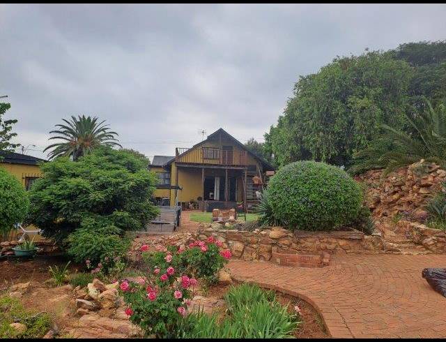 3 BEDROOM HOUSE FOR SALE IN KENSINGTON
